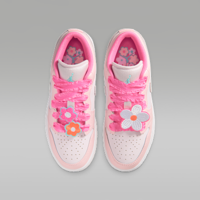 NIKE公式】エア ジョーダン 1 LOW SE ジュニアシューズ.オンライン